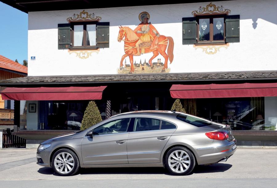  Volkswagen Passat CC 2008 года  (фото 7 из 121)